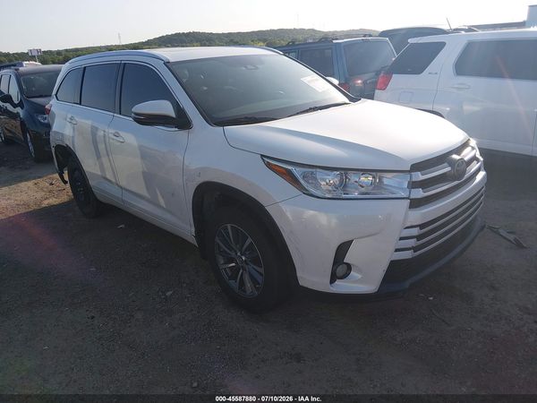2017 TOYOTA HIGHLANDER XLE