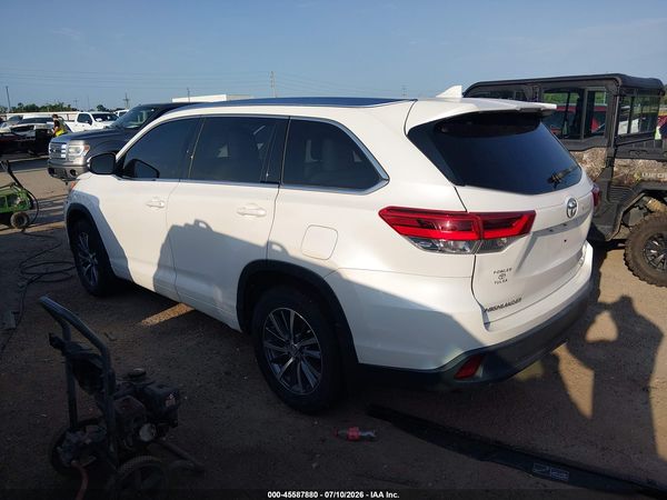 2017 TOYOTA HIGHLANDER XLE