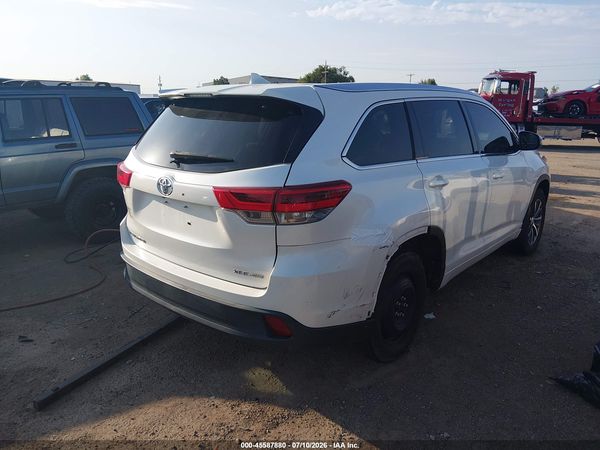 2017 TOYOTA HIGHLANDER XLE