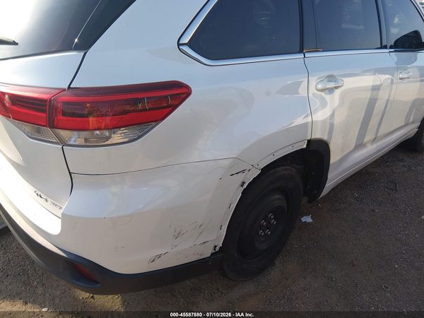 2017 TOYOTA HIGHLANDER XLE