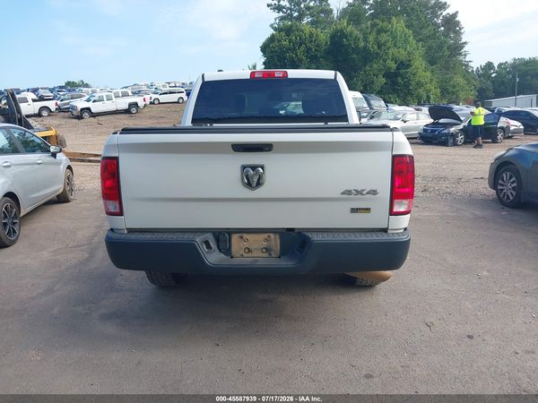 2017 RAM 1500 TRADESMAN  4X4 5'7 BOX
