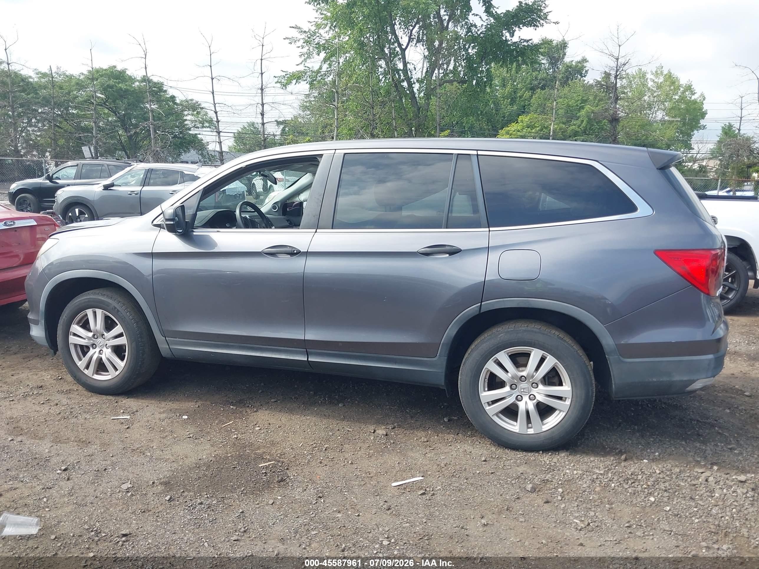 2016 HONDA PILOT LX