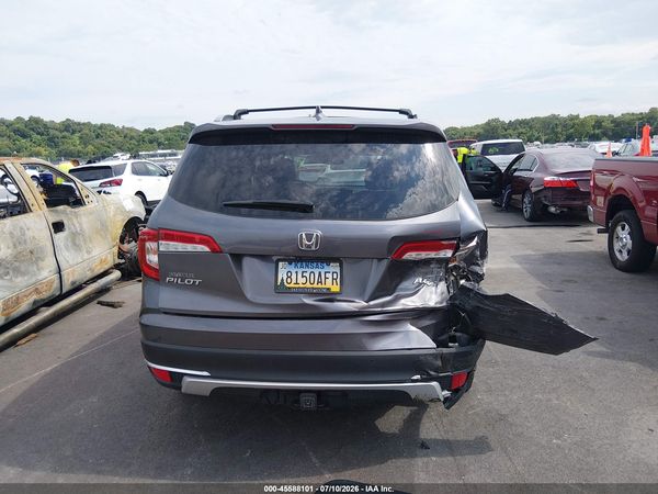 2020 HONDA PILOT AWD TOURING 8 PASSENGER