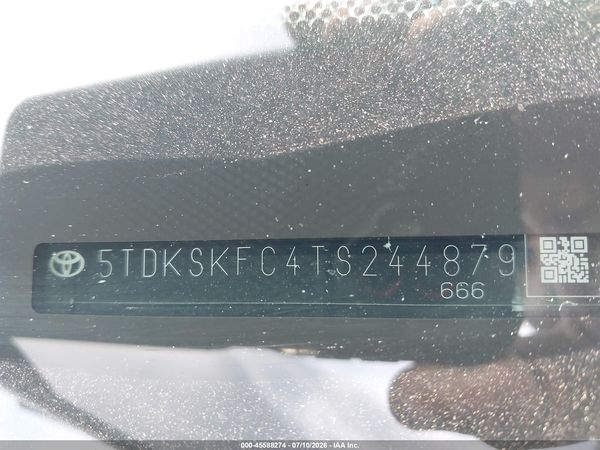 2026 TOYOTA SIENNA LE — I152