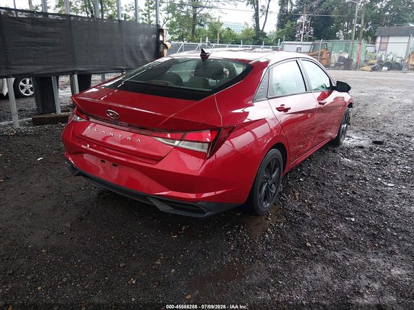 2022 HYUNDAI ELANTRA SEL