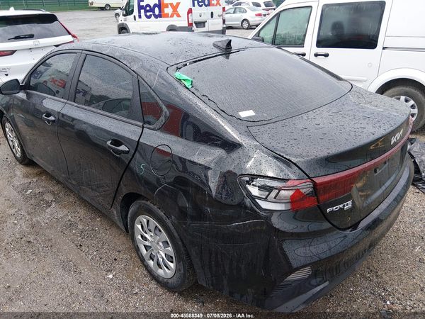 2023 KIA FORTE LX