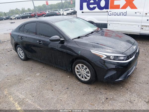 2023 KIA FORTE LX
