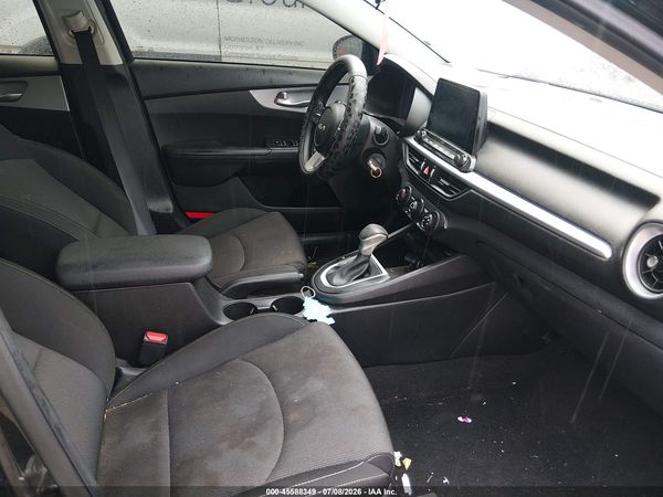 2023 KIA FORTE LX