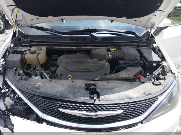 2020 CHRYSLER VOYAGER LXI