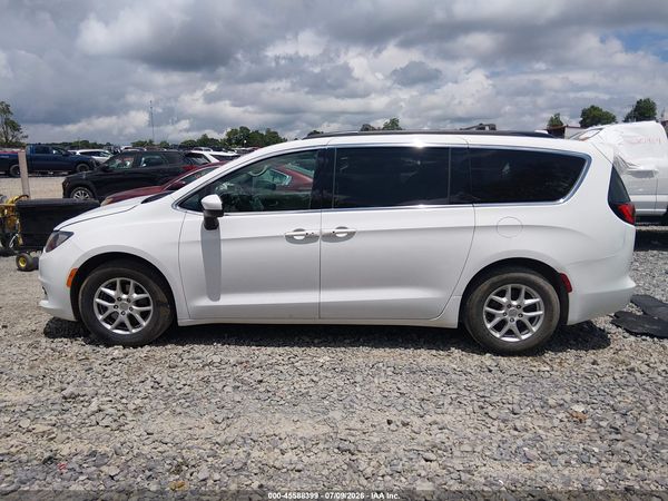2020 CHRYSLER VOYAGER LXI