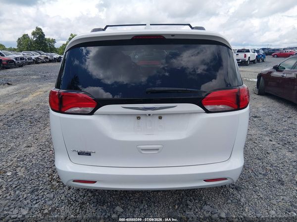 2020 CHRYSLER VOYAGER LXI