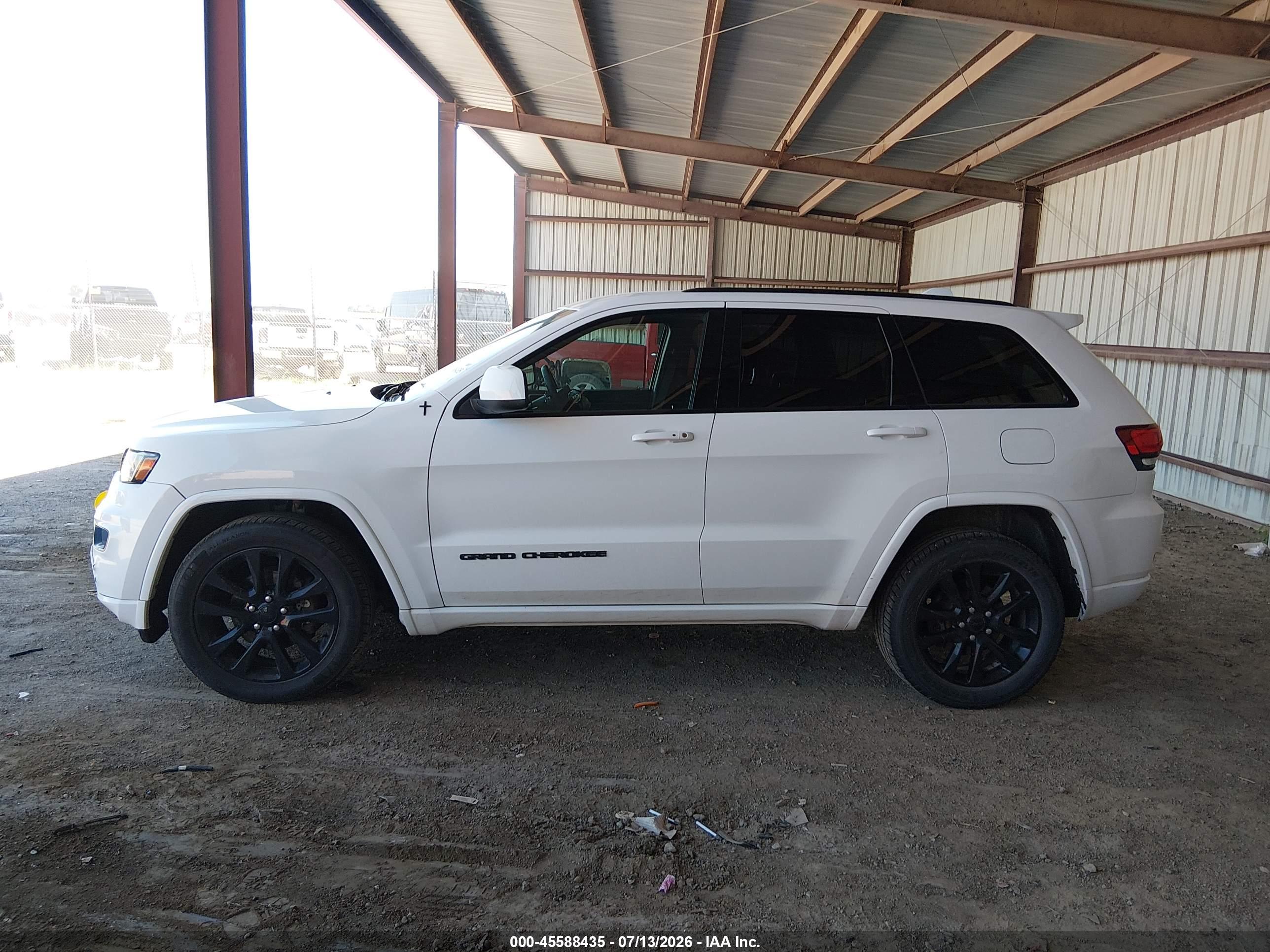 2017 JEEP GRAND CHEROKEE ALTITUDE