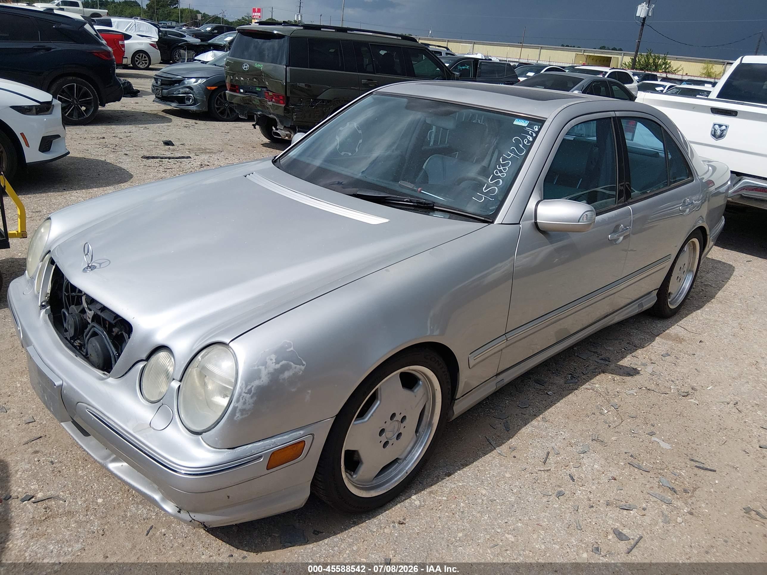 2000 MERCEDES-BENZ E 55 AMG E55
