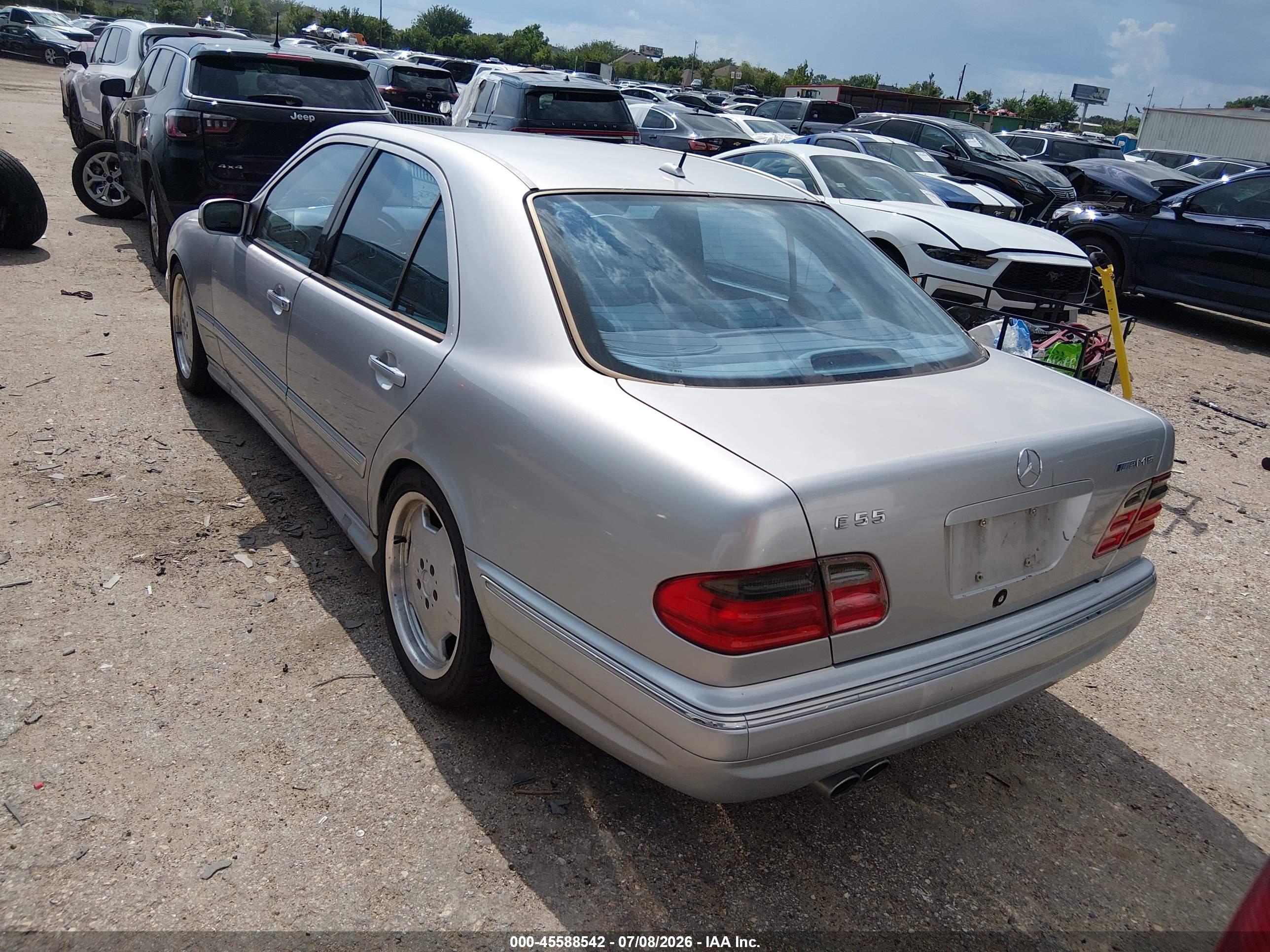 2000 MERCEDES-BENZ E 55 AMG E55