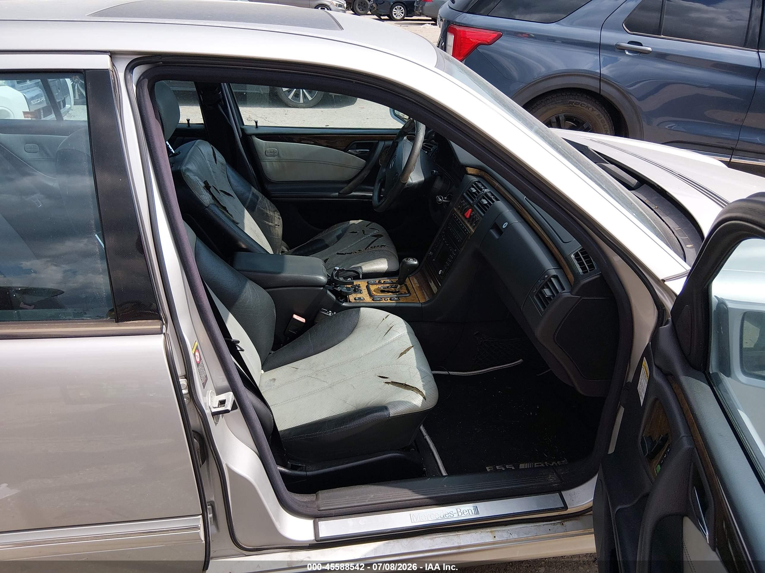 2000 MERCEDES-BENZ E 55 AMG E55