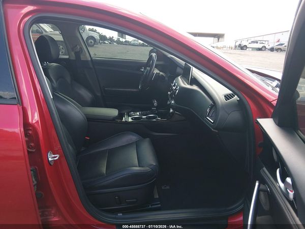2019 KIA STINGER PREMIUM