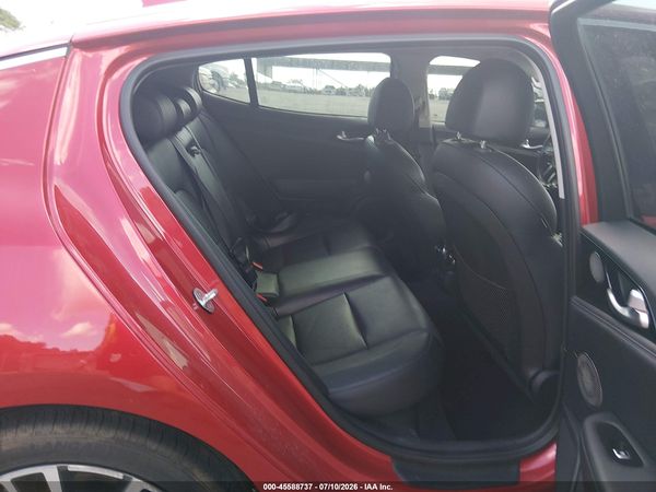 2019 KIA STINGER PREMIUM