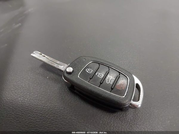2019 HYUNDAI TUCSON SE — I11
