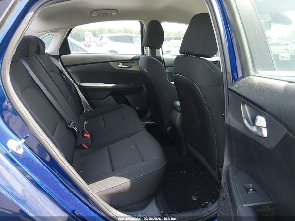 2019 KIA FORTE LXS