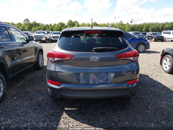 2018 HYUNDAI TUCSON SE