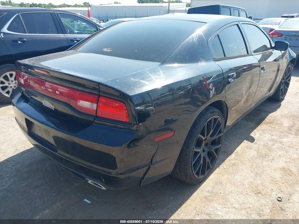 2014 DODGE CHARGER SE