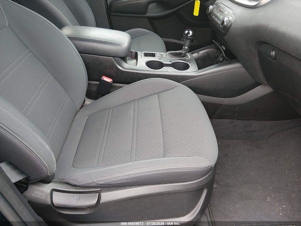 2016 KIA SORENTO 2.4L LX