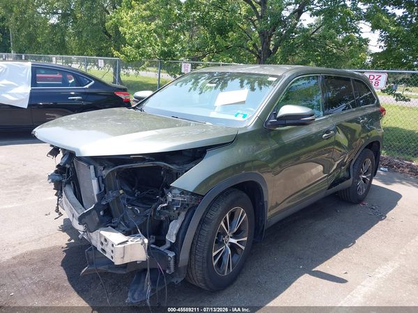 2019 TOYOTA HIGHLANDER LE PLUS
