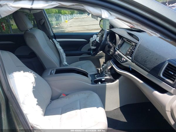 2019 TOYOTA HIGHLANDER LE PLUS