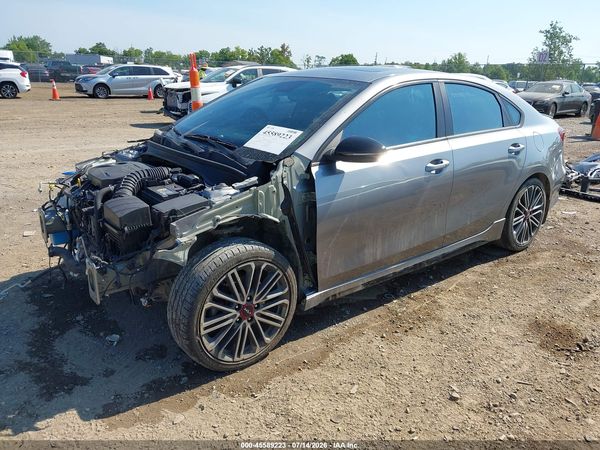 2022 KIA FORTE GT