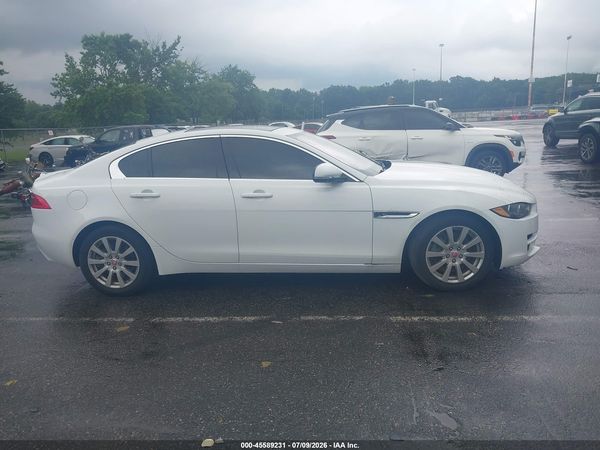 2019 JAGUAR XE 25T