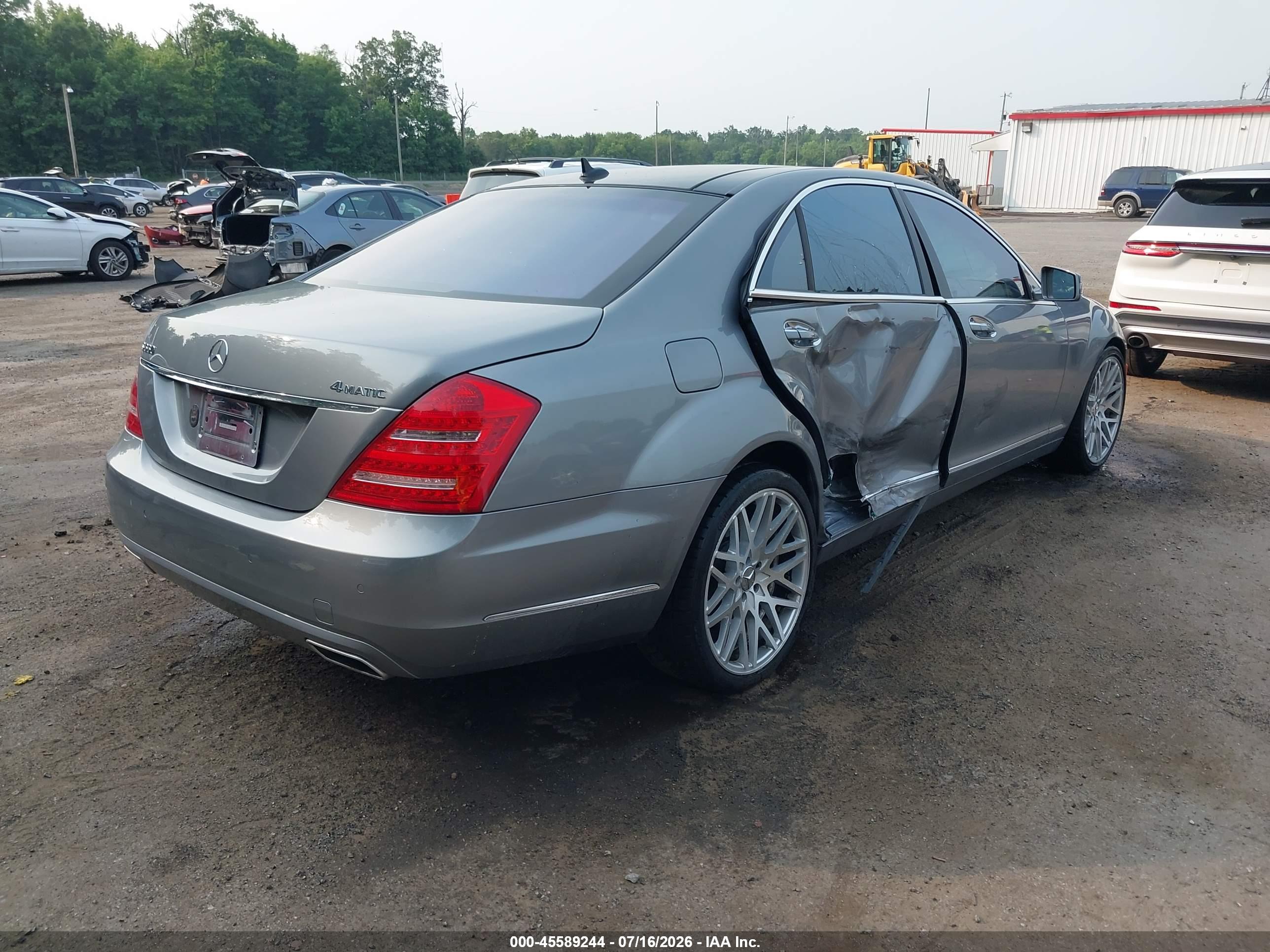 2013 MERCEDES-BENZ S 550 4MATIC
