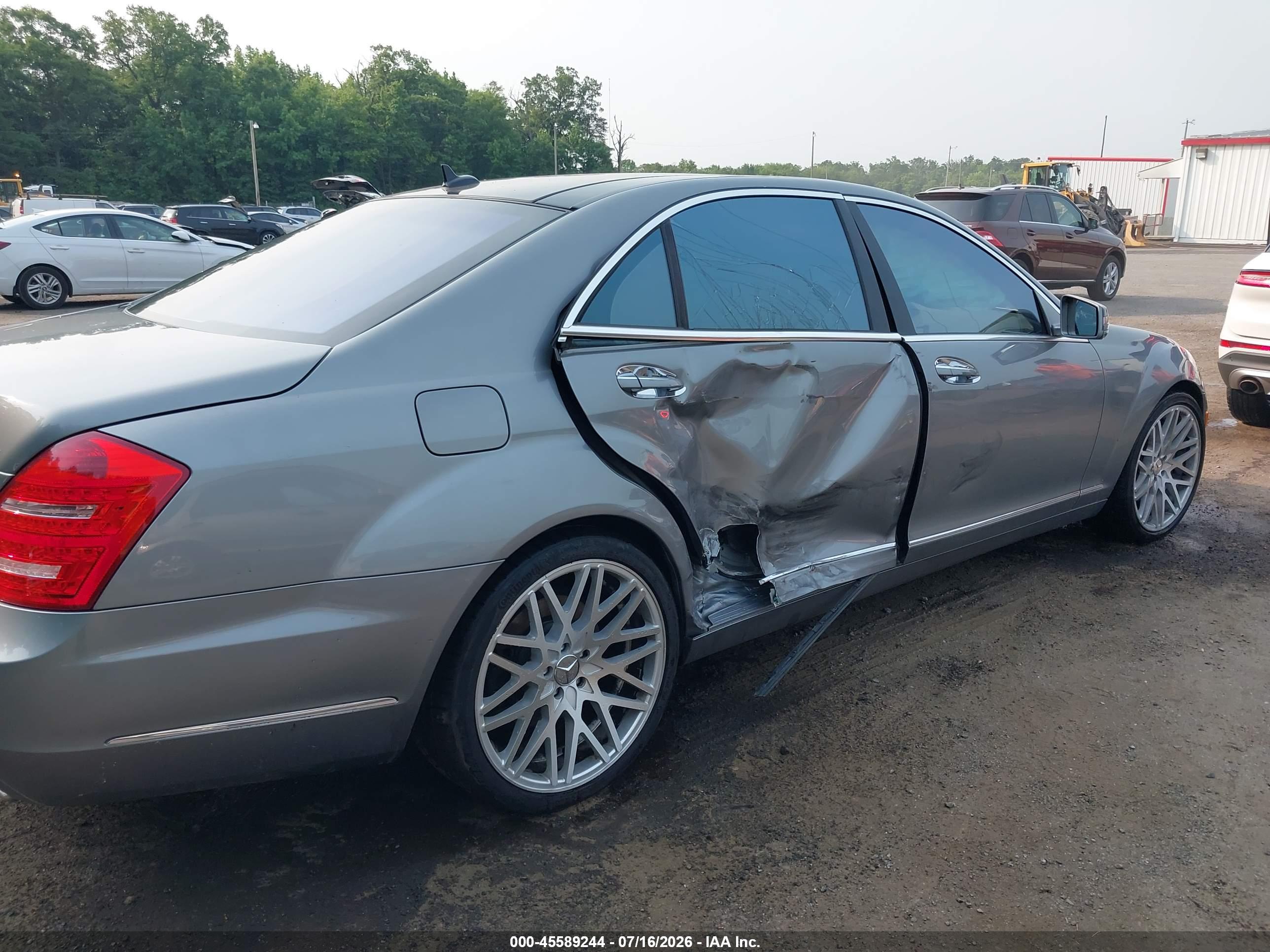 2013 MERCEDES-BENZ S 550 4MATIC