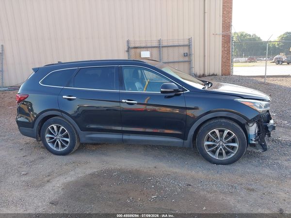 2017 HYUNDAI SANTA FE SE