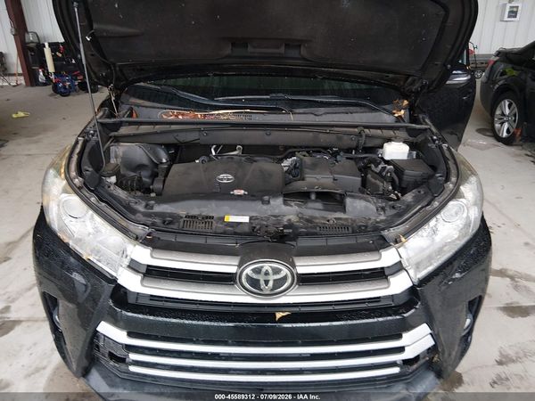 2019 TOYOTA HIGHLANDER XLE
