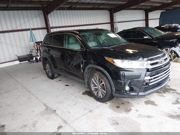 2019 TOYOTA HIGHLANDER XLE