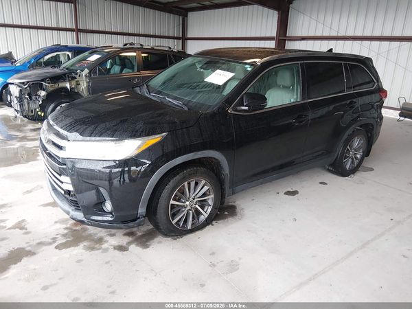 2019 TOYOTA HIGHLANDER XLE