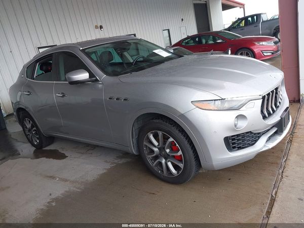 2017 MASERATI LEVANTE Luxury