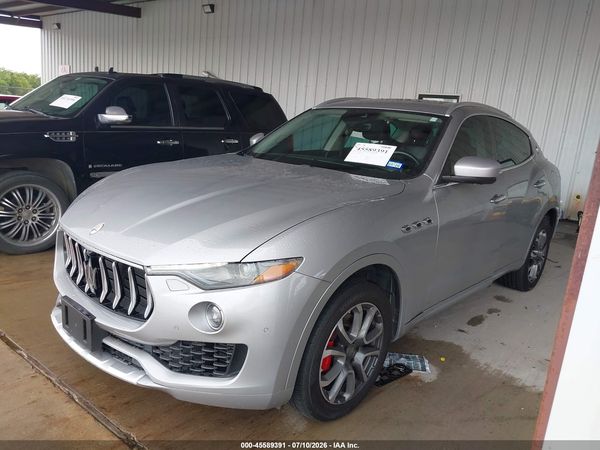 2017 MASERATI LEVANTE Luxury