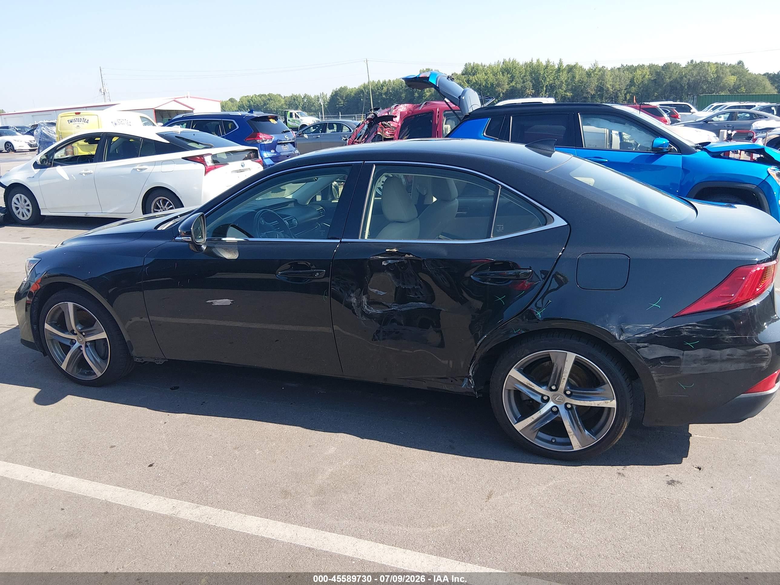 2017 LEXUS IS 300