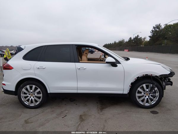 2017 PORSCHE CAYENNE PLATINUM EDITION