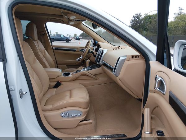 2017 PORSCHE CAYENNE PLATINUM EDITION
