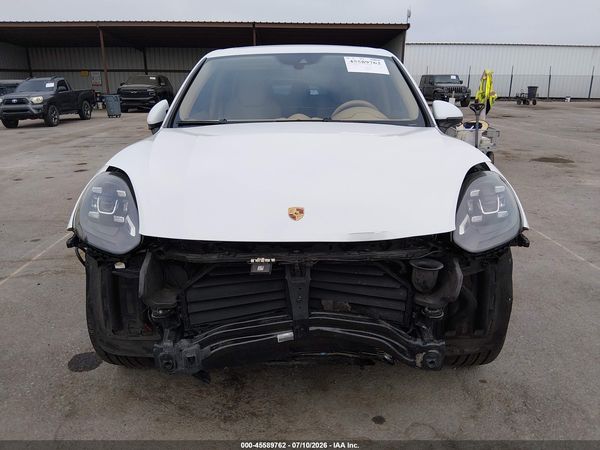 2017 PORSCHE CAYENNE PLATINUM EDITION