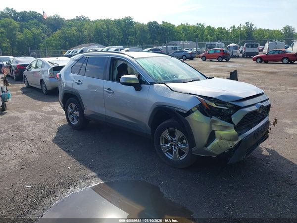 2022 TOYOTA RAV4 XLE — I1