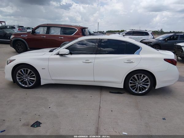 2020 INFINITI Q50 LUXE