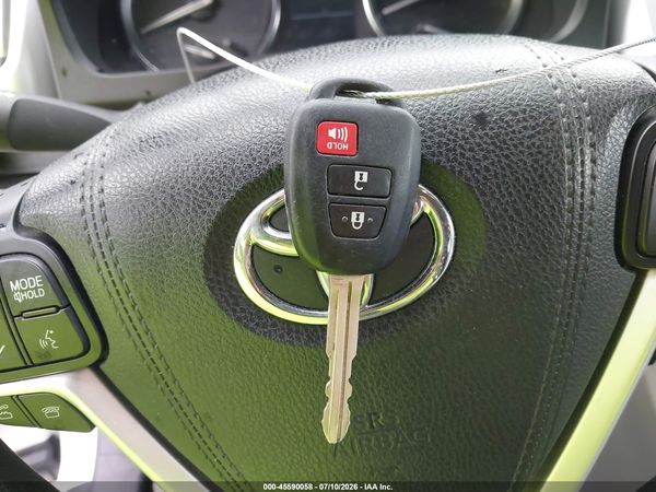 2016 TOYOTA HIGHLANDER LE V6
