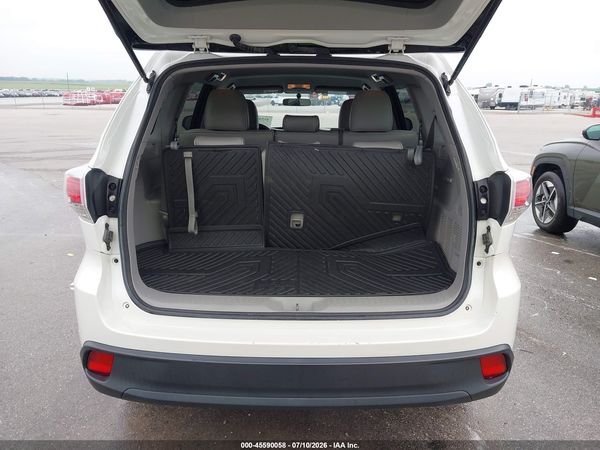 2016 TOYOTA HIGHLANDER LE V6