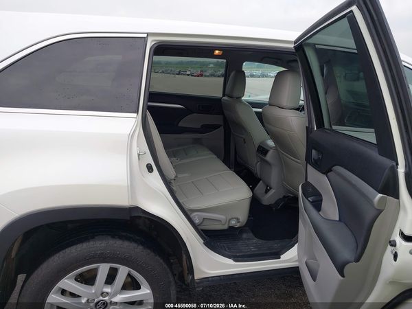 2016 TOYOTA HIGHLANDER LE V6