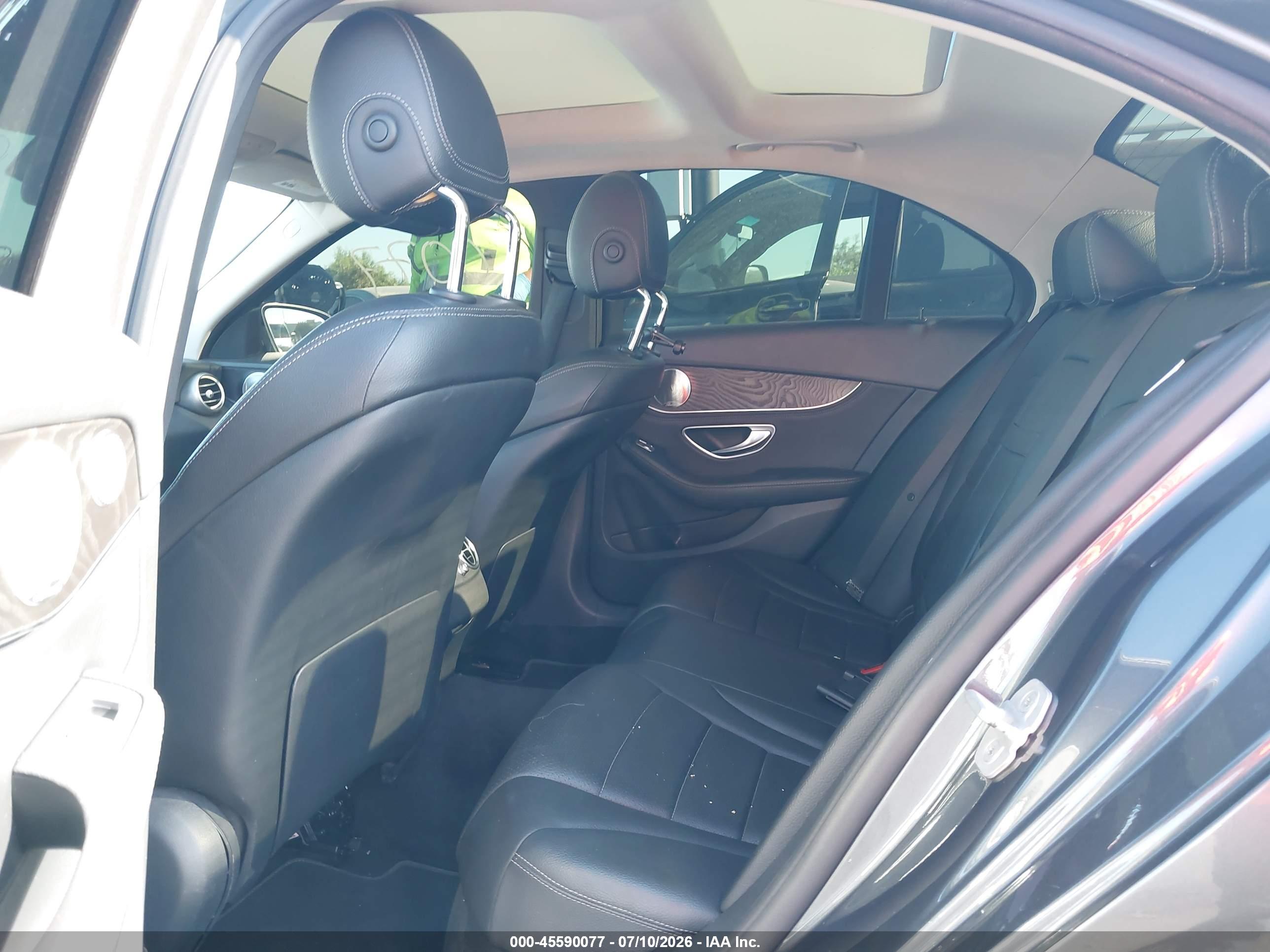 2015 MERCEDES-BENZ C 300 4MATIC