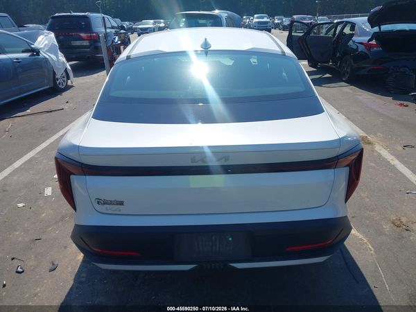 2026 KIA K4 LX