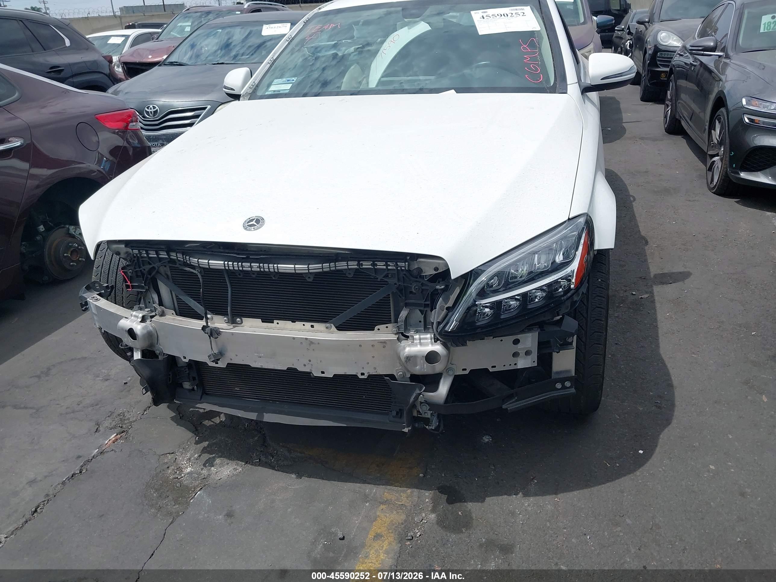 2020 MERCEDES-BENZ C 300 C300